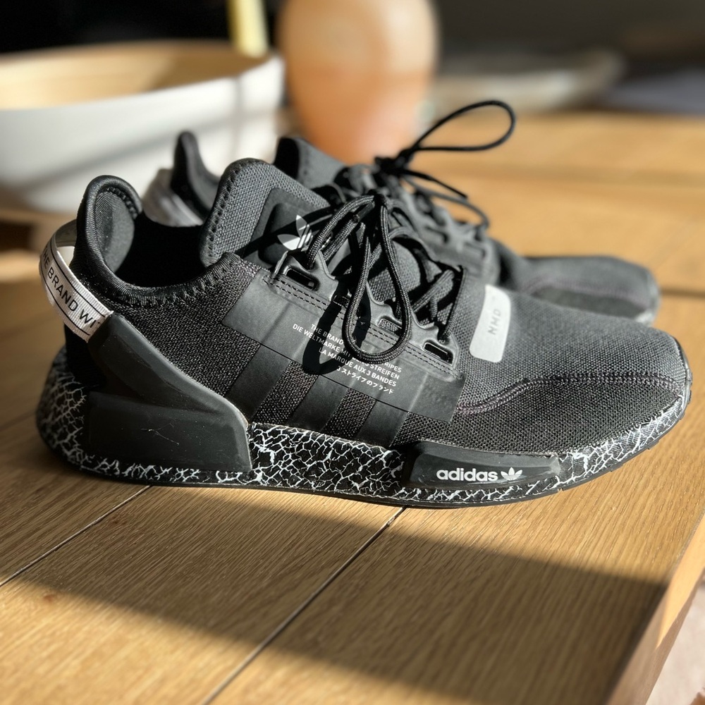 Adidas nmd r1 v2 mens good condition